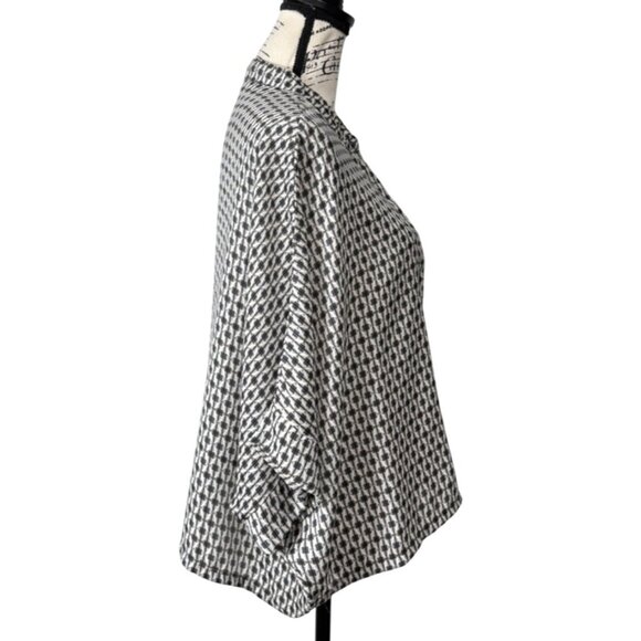Bryn Walker Joe Shirt Top Button-Up Boxy Black White Geometric Womens Size M - Picture 2 of 10
